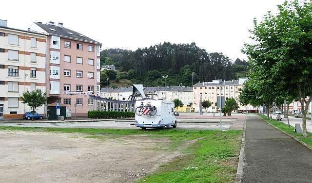 ZONA ACTUAL DE ESTACIONAMIENTO Y SERVICIOS