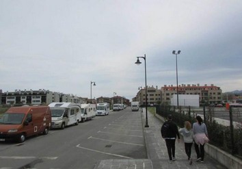 Llanes abre hoy un aparcamiento para autocaravanas en La Tal